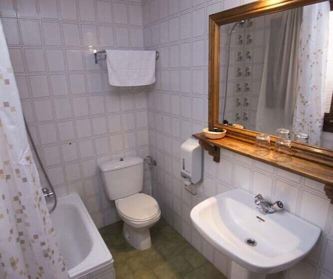 فندق Meson Casa De Guzman