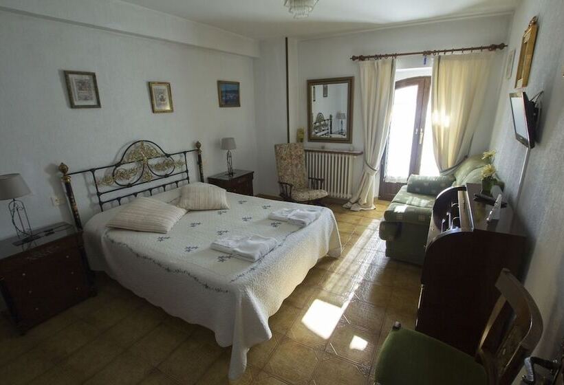 فندق Meson Casa De Guzman