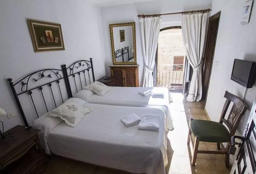 ホテル Meson Casa De Guzman