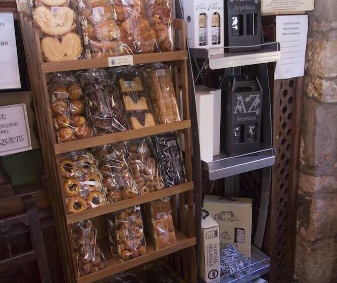 فندق Meson Casa De Guzman