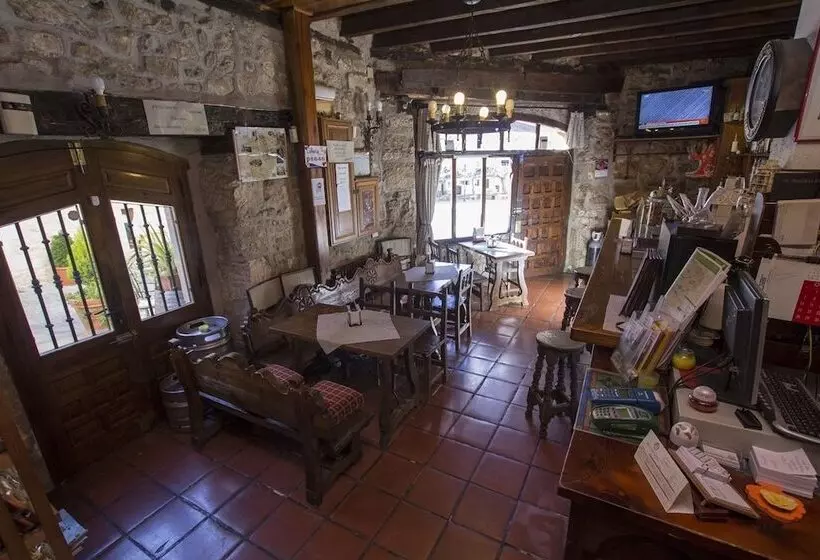 ホテル Meson Casa De Guzman