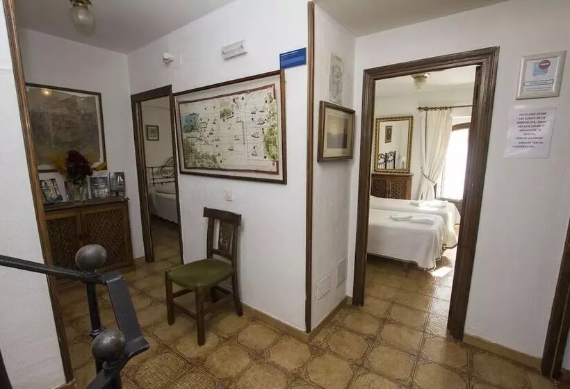 ホテル Meson Casa De Guzman