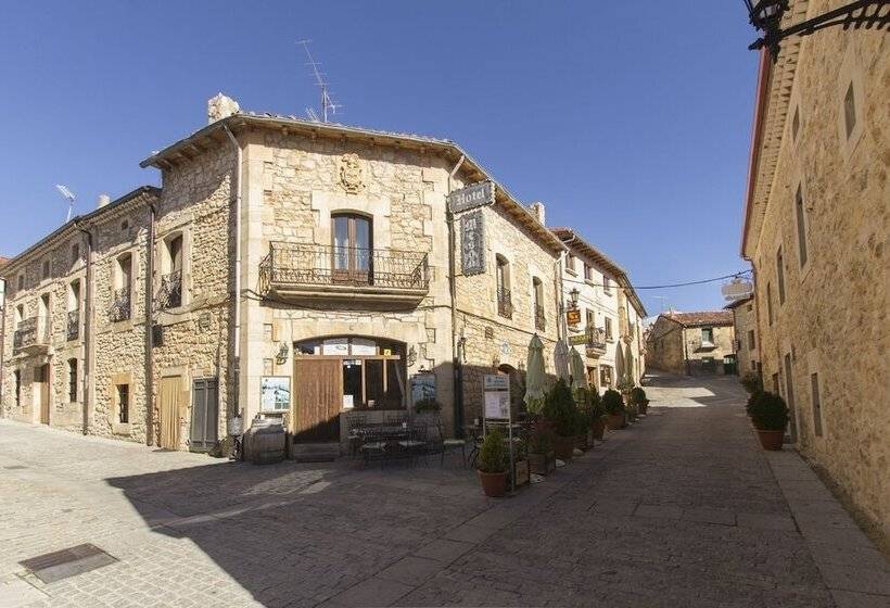 فندق Meson Casa De Guzman