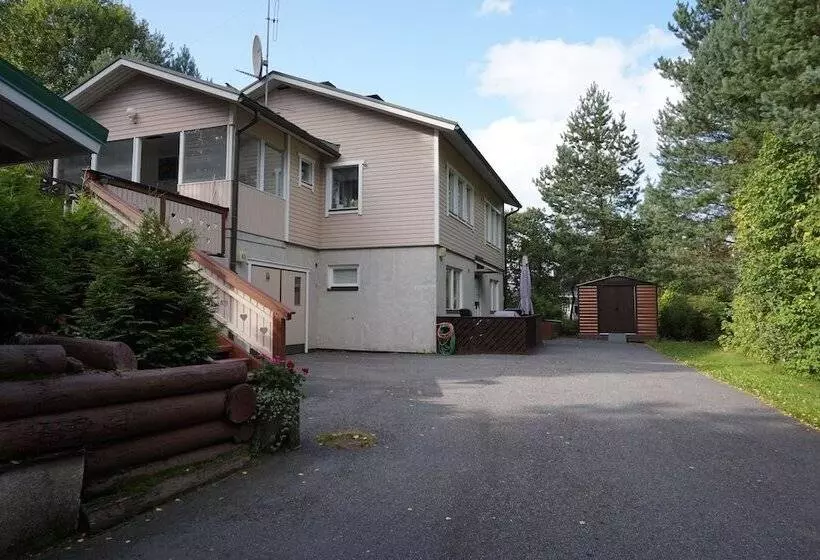 Hotel Mukava Maja Majoitus