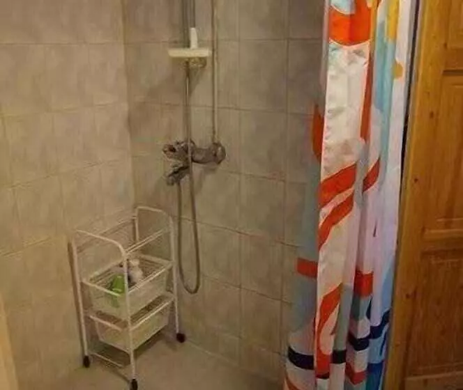 Hotel Mukava Maja Majoitus