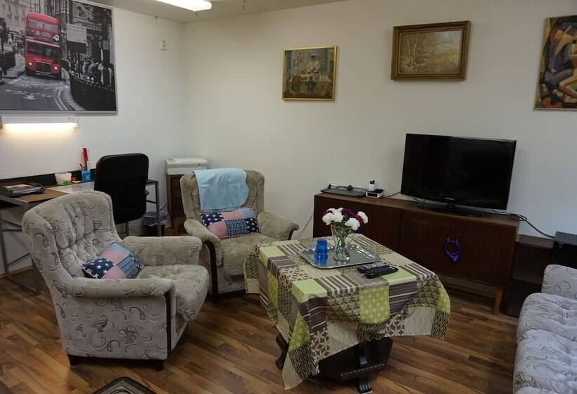 בית מלון כפרי Mukava Maja Majoitus