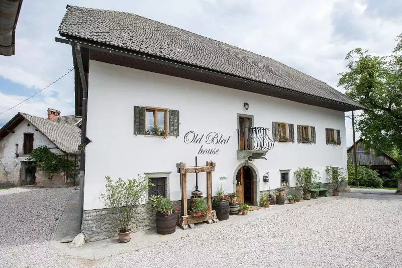 هتل Old Bled House