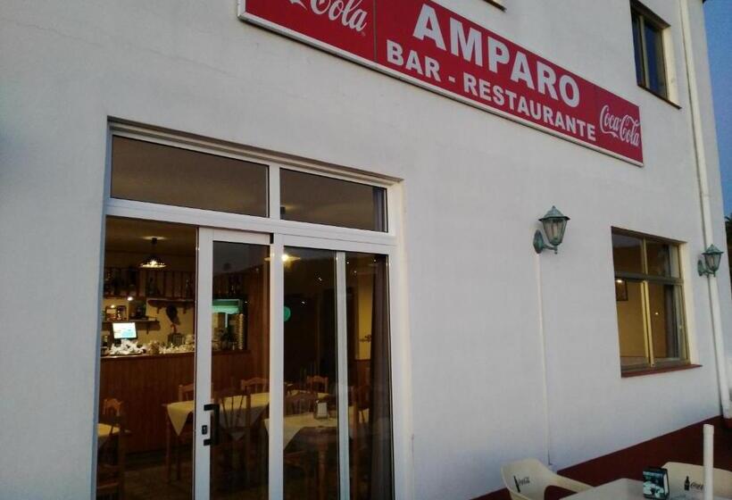 בית מלון כפרי Pension Amparo Las Hayas