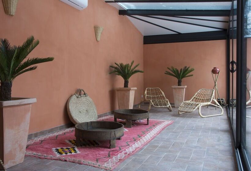 Отель Riad Spa  Les Portes De L Orient  Tours