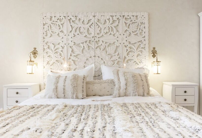 Отель Riad Spa  Les Portes De L Orient  Tours