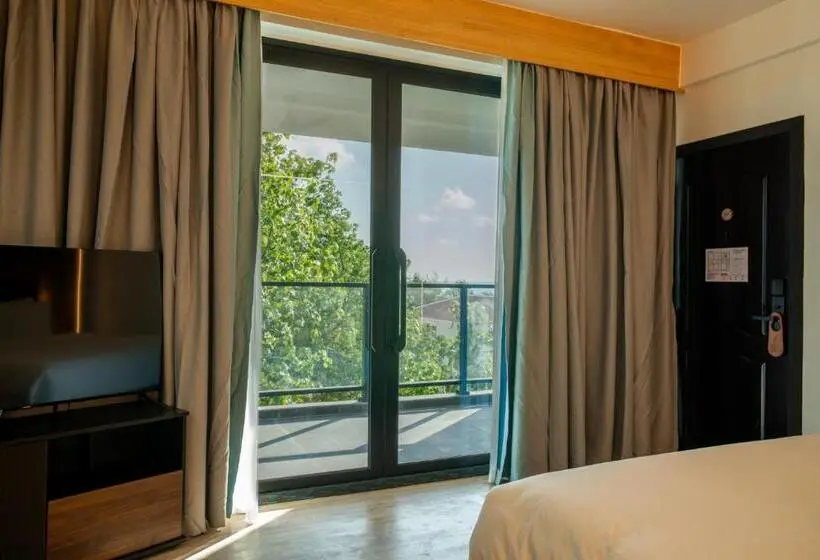 هتل Athiri Residence Dhiffushi