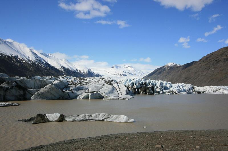 هتل Arnanes Country