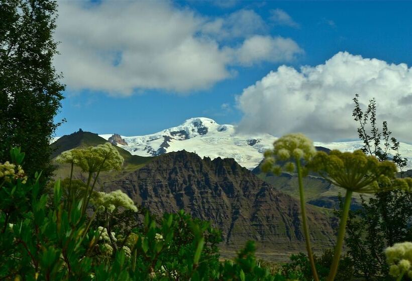 هتل Arnanes Country