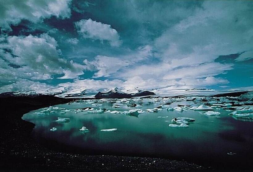 هتل Arnanes Country