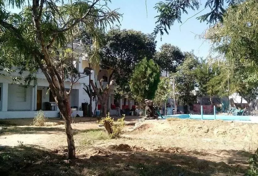 Hotell Backpacker Panda Chand Palace