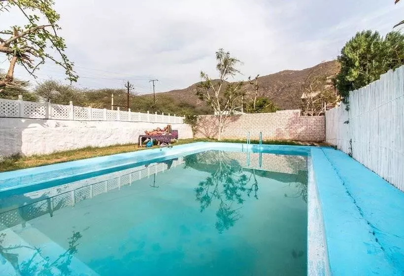 Hotell Backpacker Panda Chand Palace