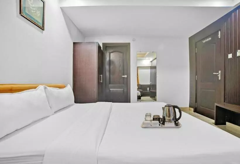 هتل Super Townhouse Divya Palace