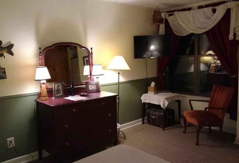 ホテル Geyser Lodge