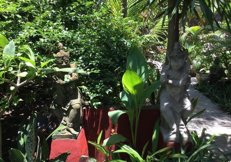 ホテル Gili Nyepi