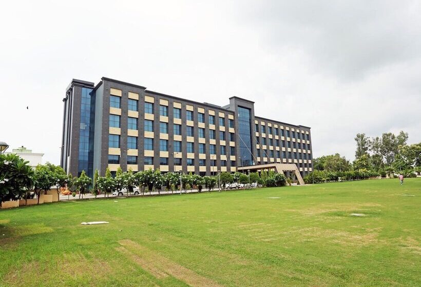 فندق Golden Blossom Imperial Resorts