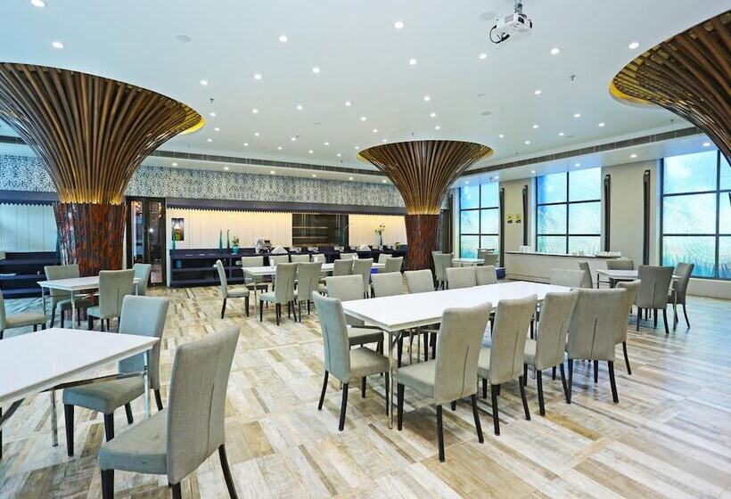 فندق Golden Blossom Imperial Resorts