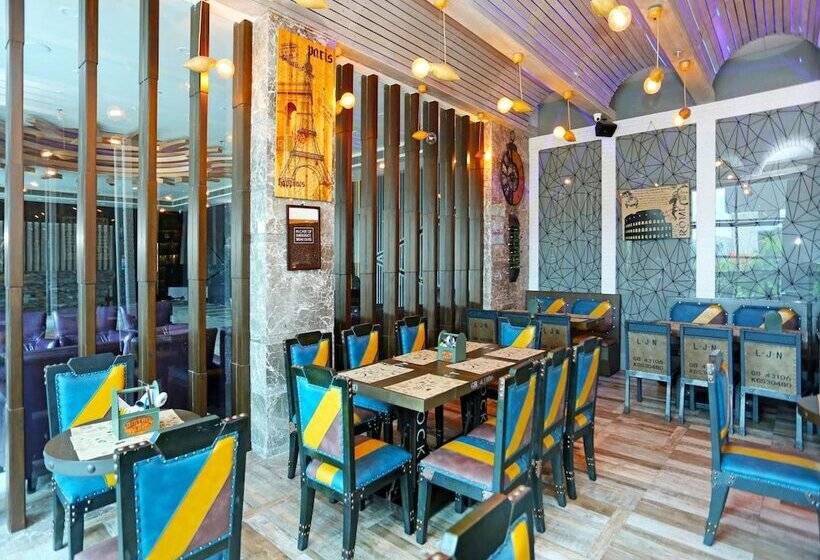 فندق Golden Blossom Imperial Resorts