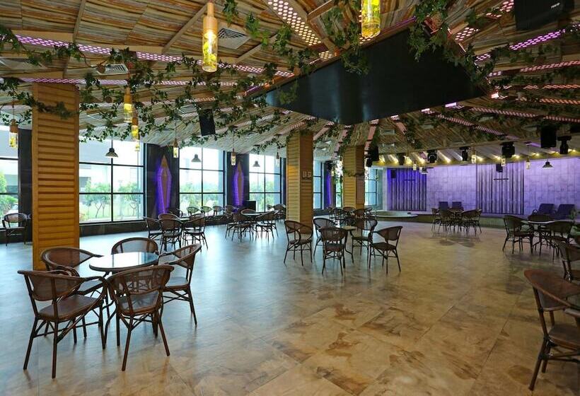 فندق Golden Blossom Imperial Resorts