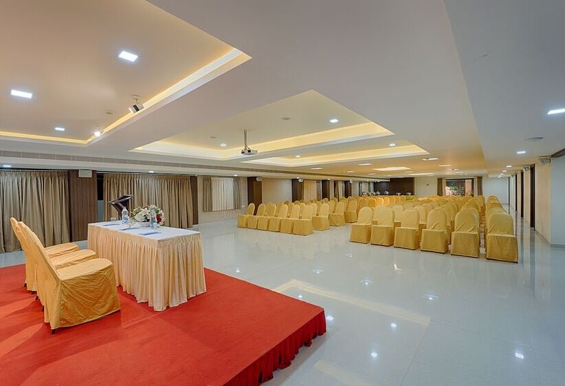 酒店 Holiday Residency Coimbatore