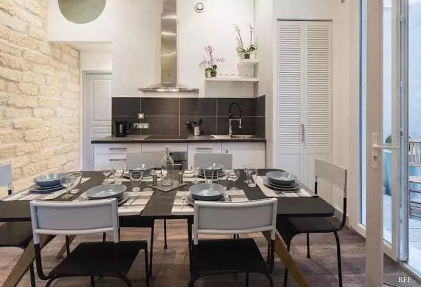 ホテル La Comédie De Vanneau