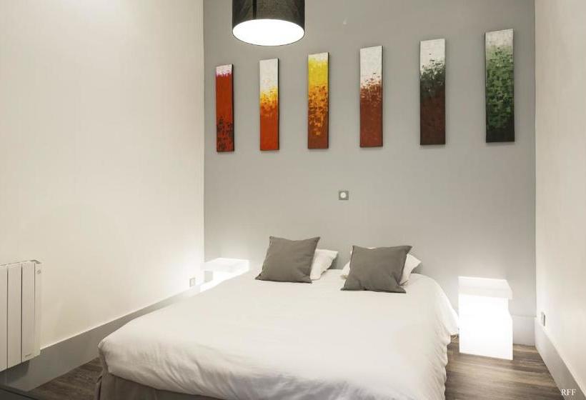 هتل La Comédie De Vanneau