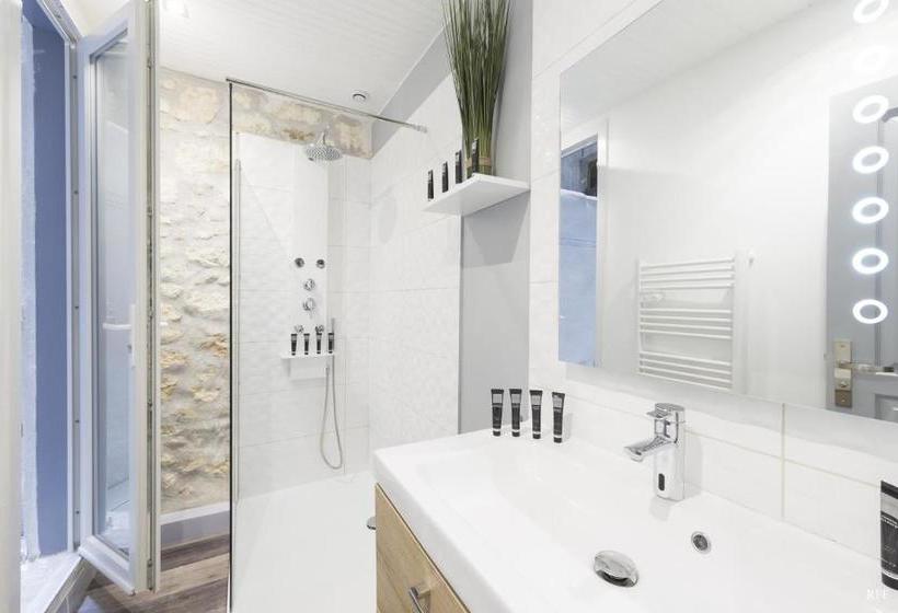 هتل La Comédie De Vanneau