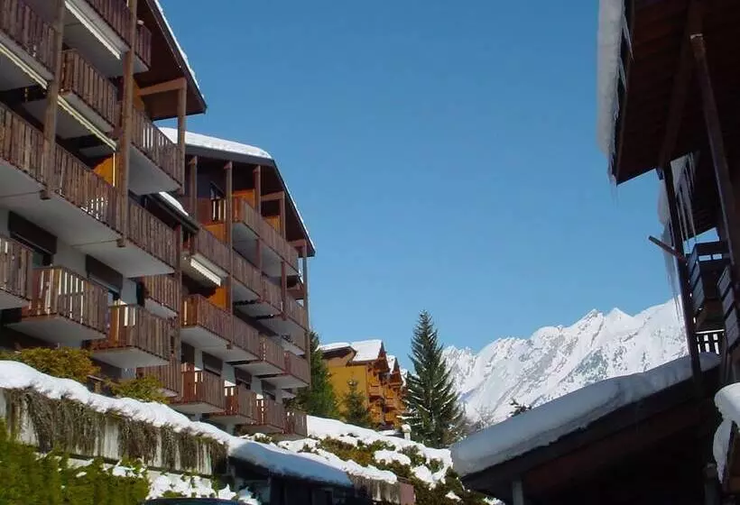 ホテル La Résidence