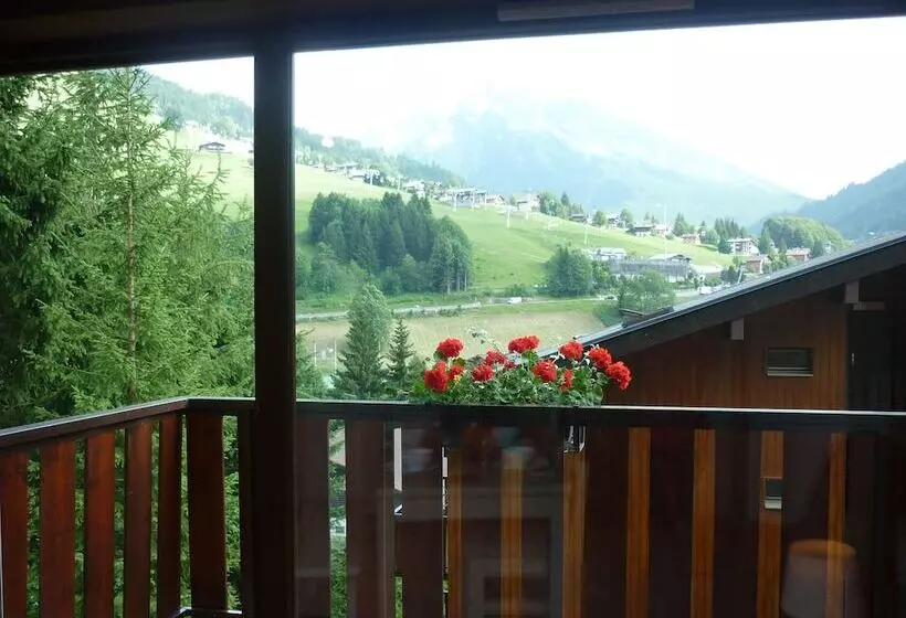 ホテル La Résidence