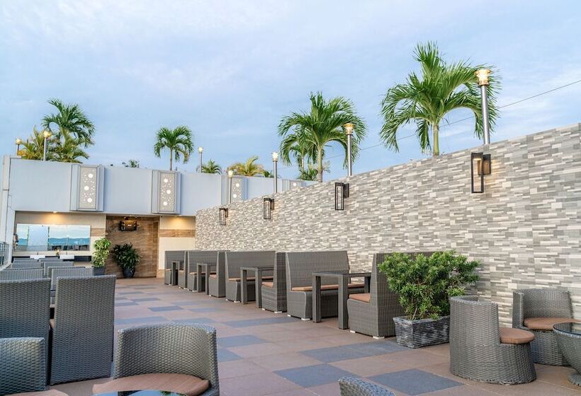 בית מלון כפרי M One