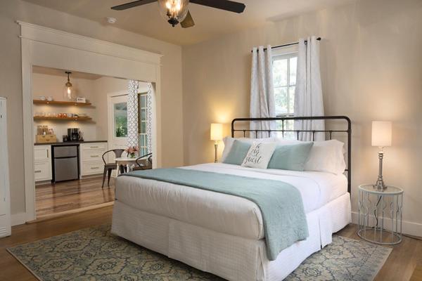 فندق Mustard Seed B&b On The Llano