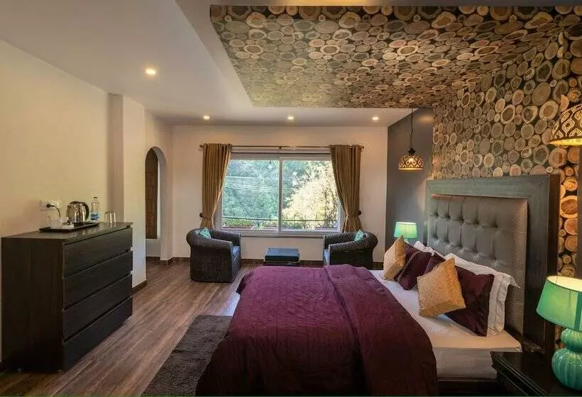 Hotelli Nirvana Lodge & Lounge