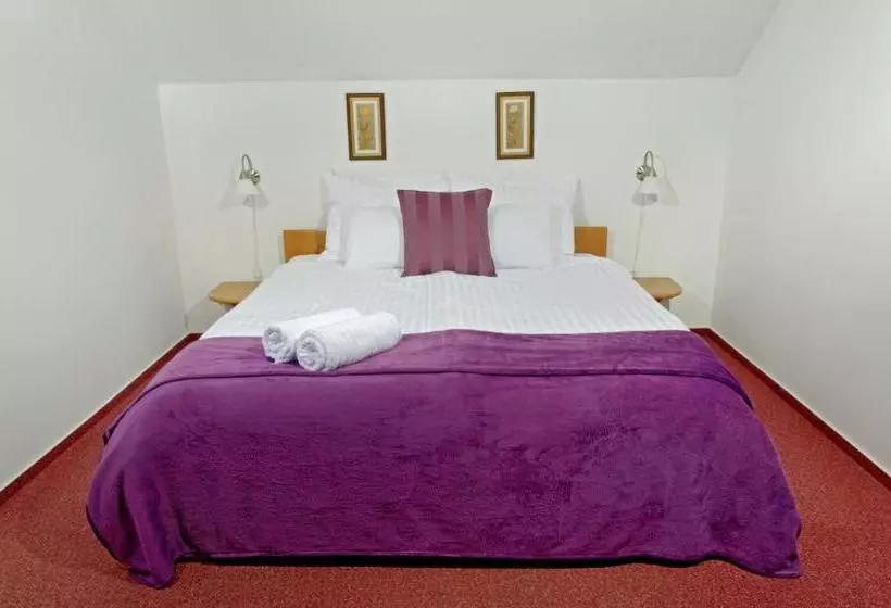 هتل Achilla Bed & Breakfast