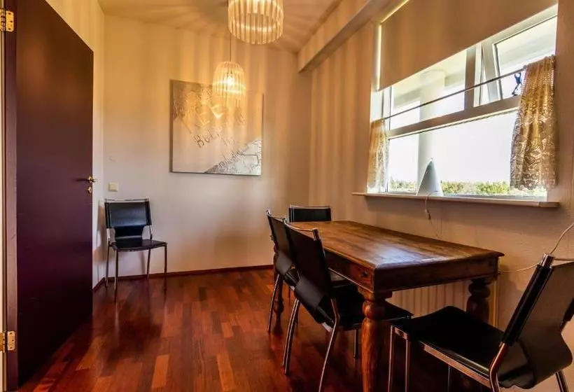 هتل River Apartments