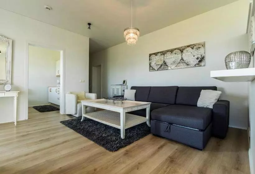 هتل River Apartments