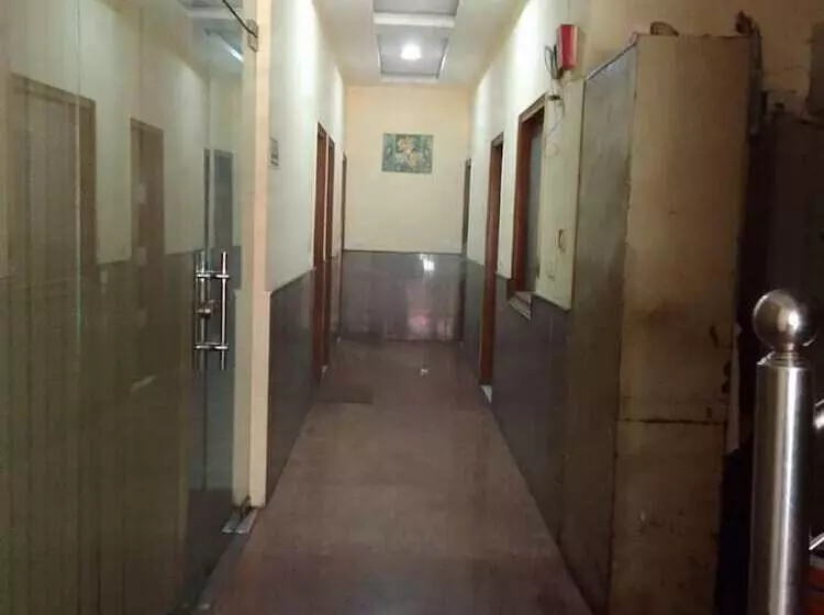 ホテル Royal Residency   New Delhi Railway Station