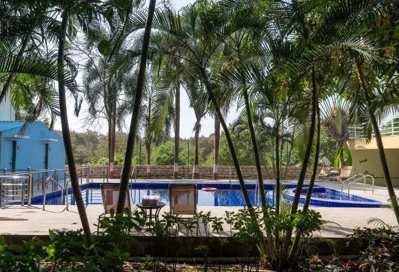 ホテル Saavaj Resort, Sasan Gir   Where Wilderness Meets Luxury