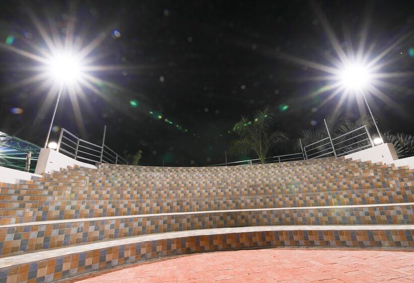 ホテル Saavaj Resort, Sasan Gir   Where Wilderness Meets Luxury