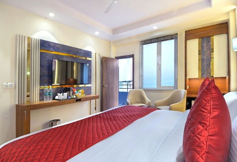 هتل Saina International