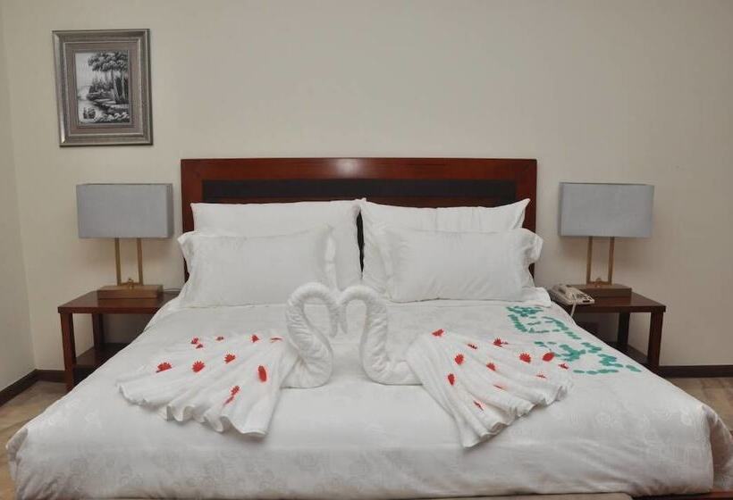 فندق The Apartel