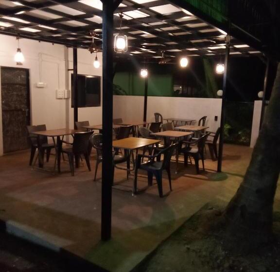 فندق The Cool Huts