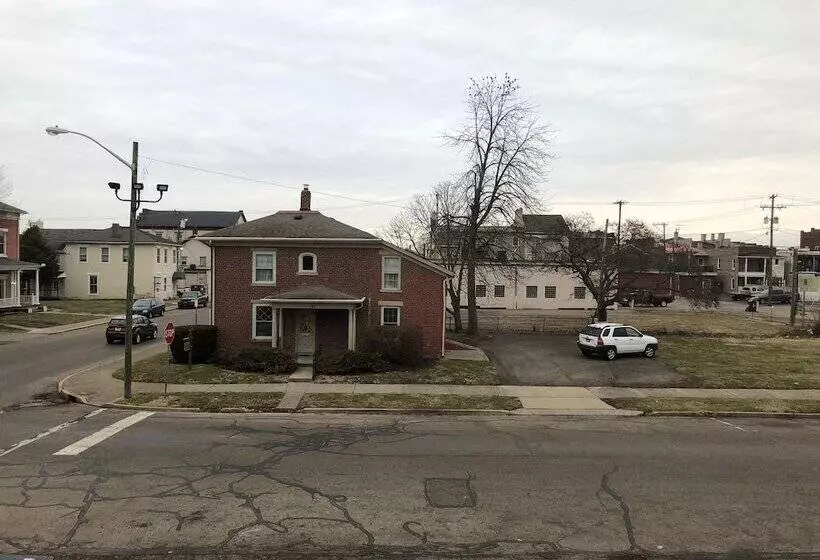 Hotelli The Guest House