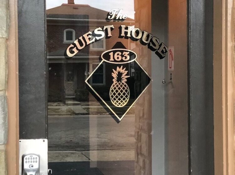 호텔 The Guest House