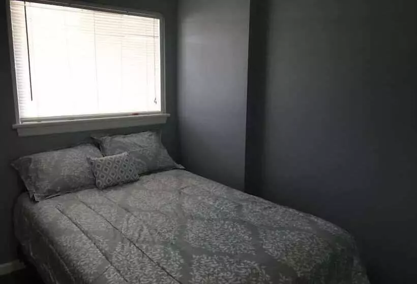 Hotelli The Guest House