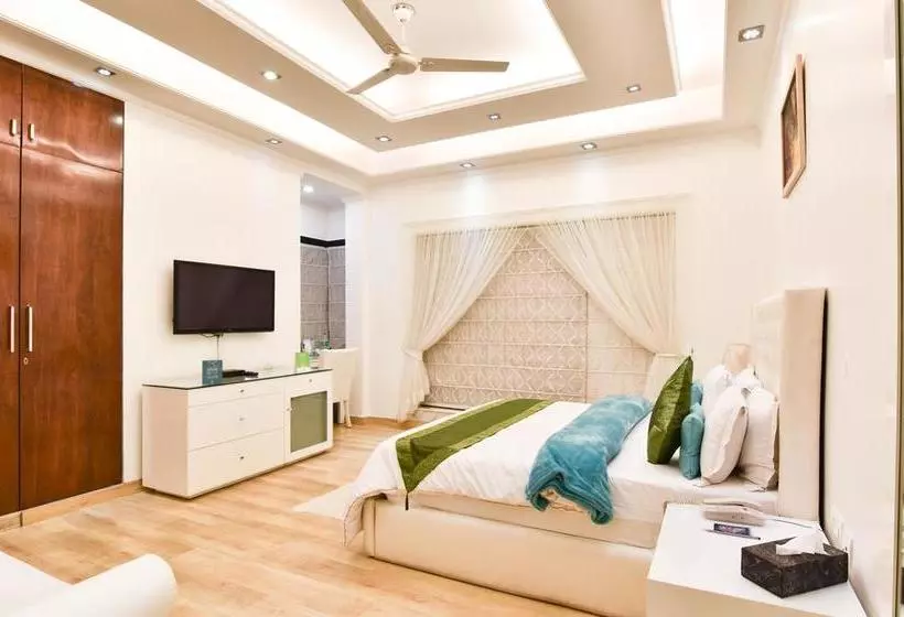 Hotelli Treebo Trend The G8 Sector 39