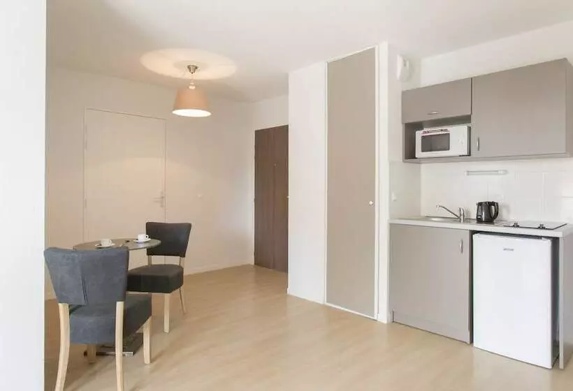 Hotelli Zenao Appart Hôtels Troyes